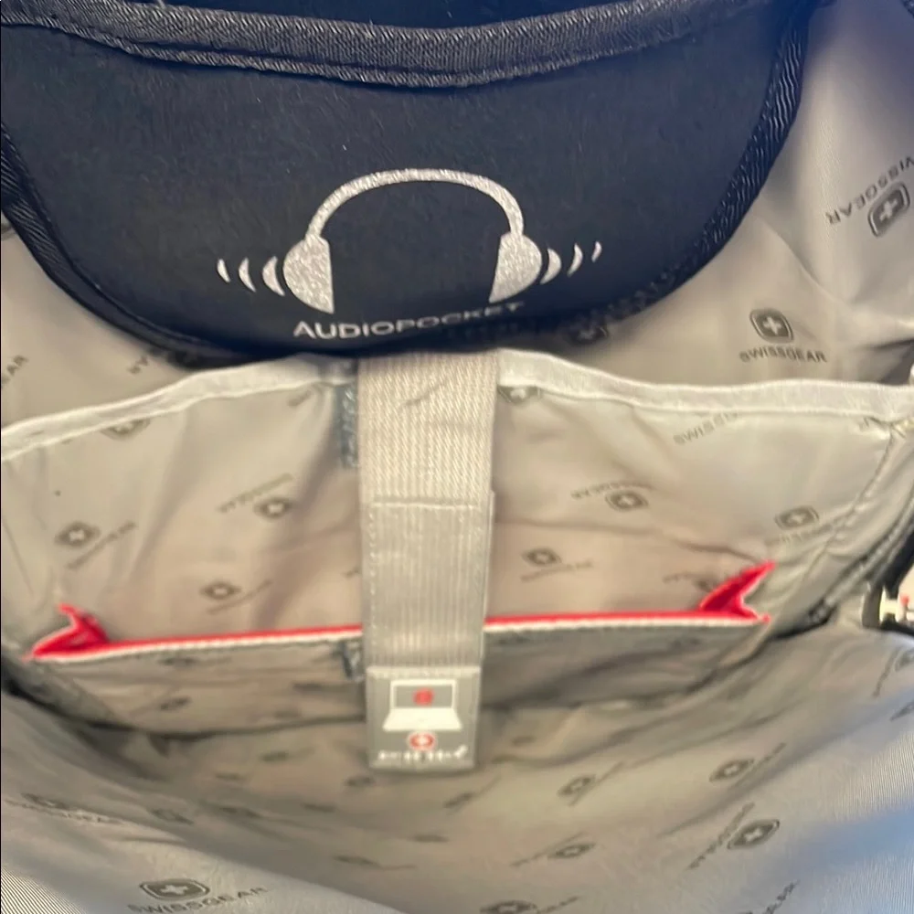 SwissGear Black Backpack with Padded Straps and Multiple Compartments